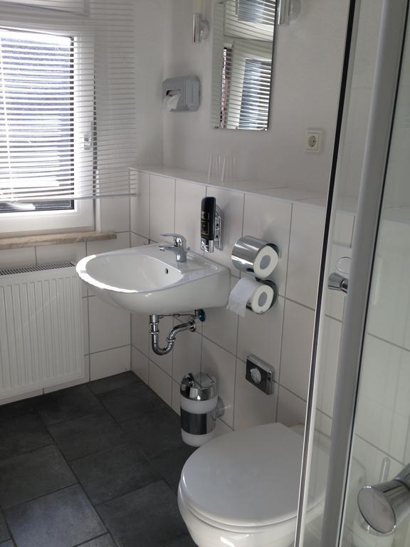Hotel Oldenburger Hof Birkenfeld  Room photo